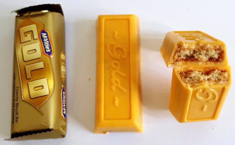 McVitie's Gold crunchy biscuit bar.