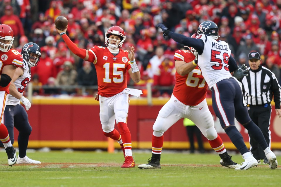 Patrick Mahomes throwing a football during an NFL playoff game.